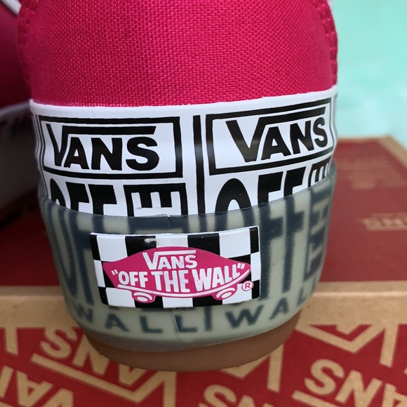 VANS OLD SKOOL STACKED LOGO STACK CABARET/TRWHT WM - Picture 11 of 13